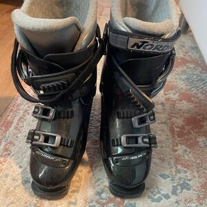 Nordica Black Ski Boots with Straps